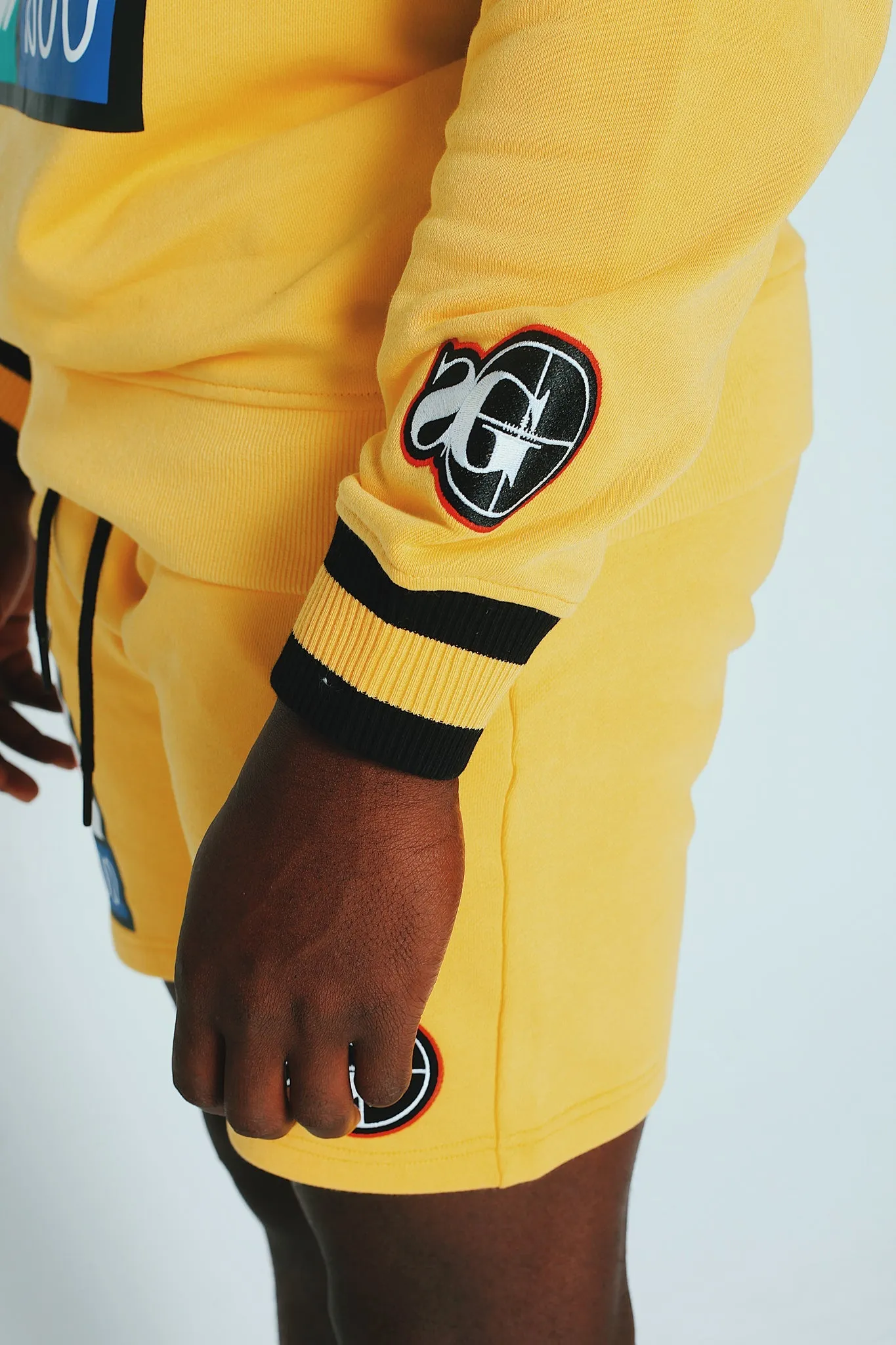 1800 CREWNECK YELLOW