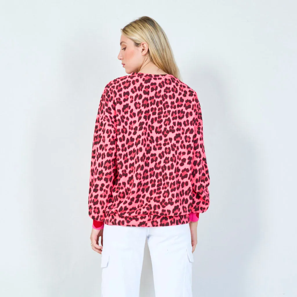 Bold leopard print "A LA MER" sweatshirt wholesale